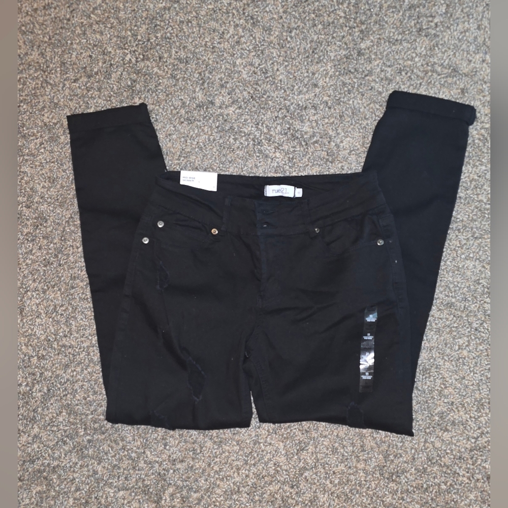 Black Distressed Jeans